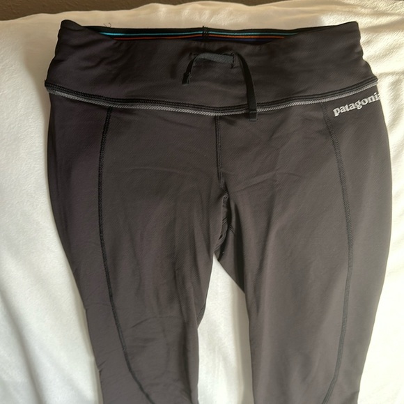 Patagonia leggings size XS - Picture 2 of 6